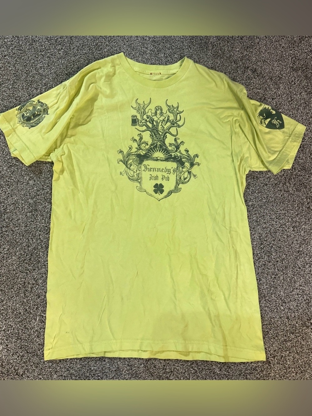 Kennedy’s Irish Pub Tee T-shirt Chartreuse Green Yellow Men (L) Large